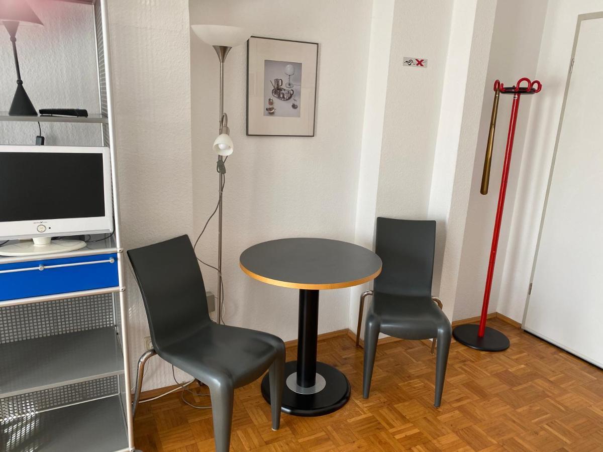 Apartmenthaus Zentrum Komfort Apartments Mit Minikuchen Verschiedener Grossen Kassel Exterior foto