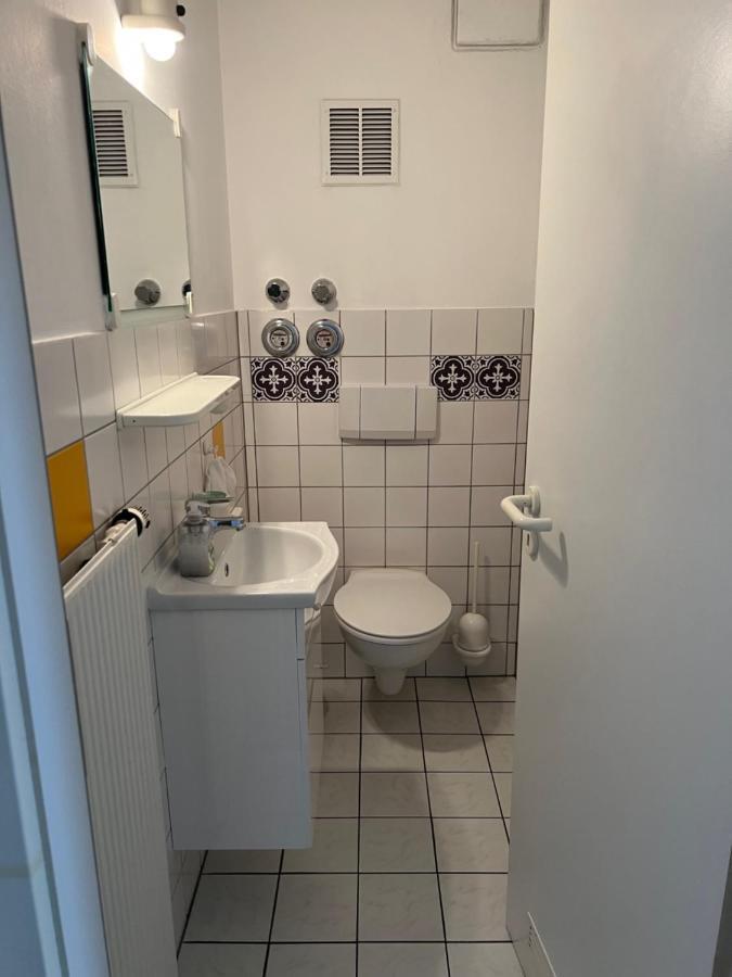 Apartmenthaus Zentrum Komfort Apartments Mit Minikuchen Verschiedener Grossen Kassel Exterior foto