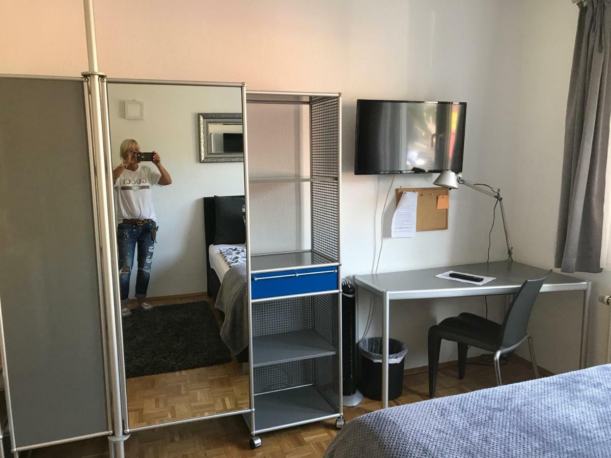 Apartmenthaus Zentrum Komfort Apartments Mit Minikuchen Verschiedener Grossen Kassel Exterior foto