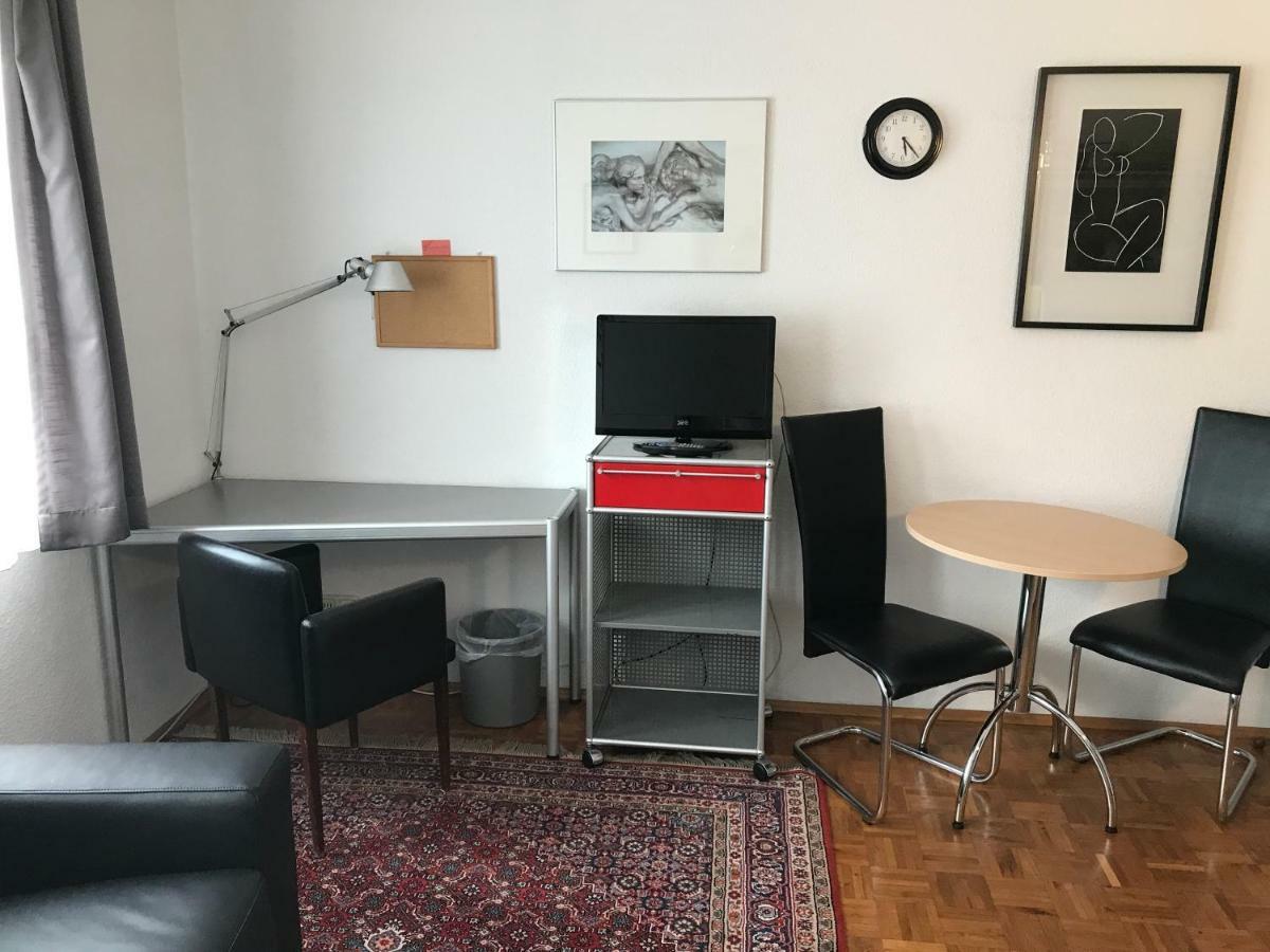 Apartmenthaus Zentrum Komfort Apartments Mit Minikuchen Verschiedener Grossen Kassel Exterior foto