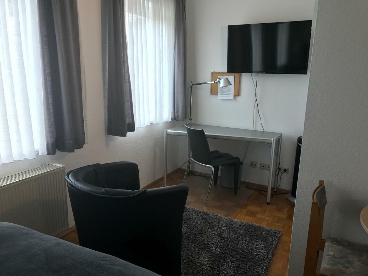 Apartmenthaus Zentrum Komfort Apartments Mit Minikuchen Verschiedener Grossen Kassel Exterior foto