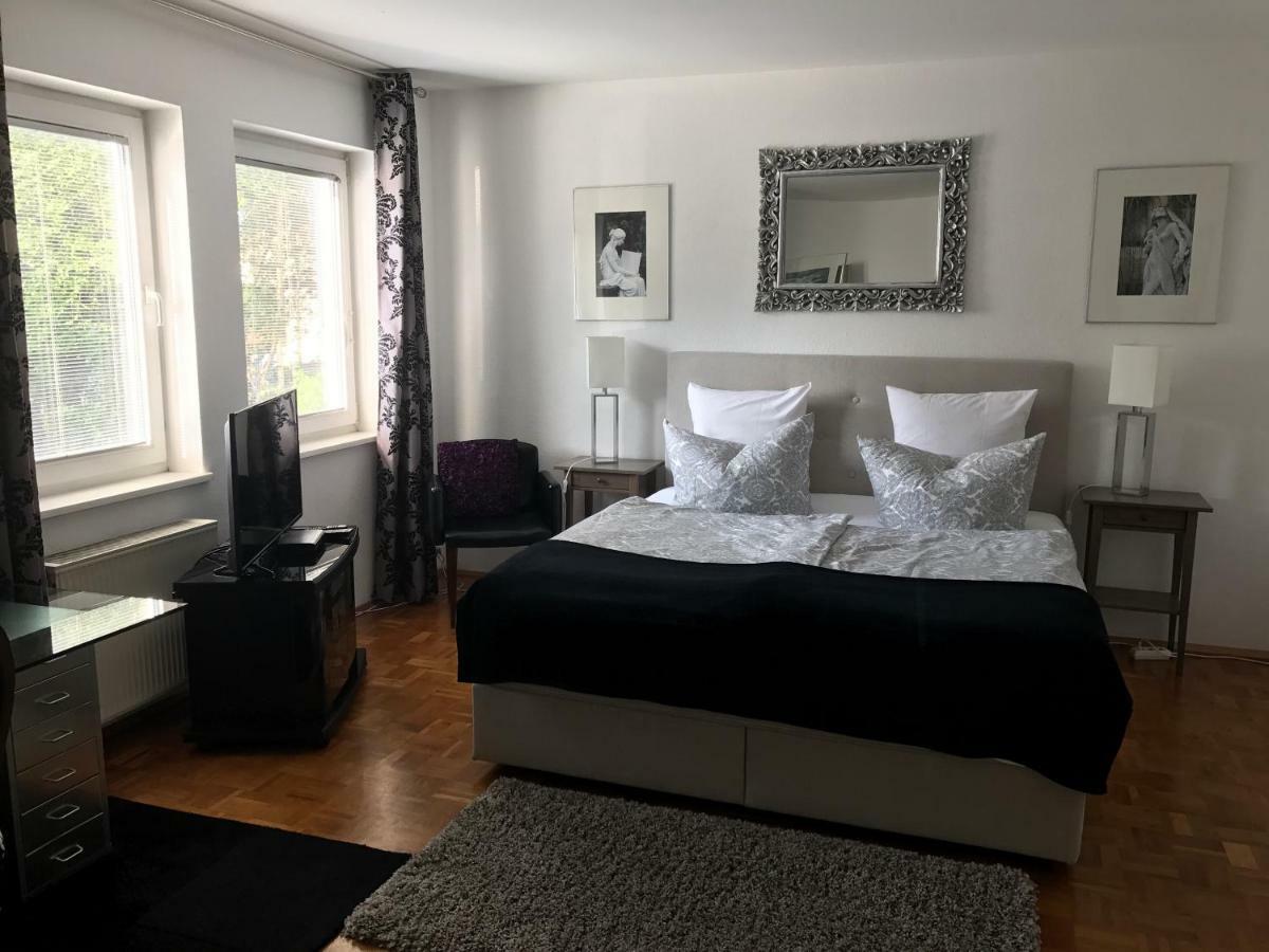 Apartmenthaus Zentrum Komfort Apartments Mit Minikuchen Verschiedener Grossen Kassel Exterior foto